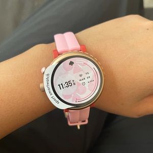 New Kate spade smart watch 💕